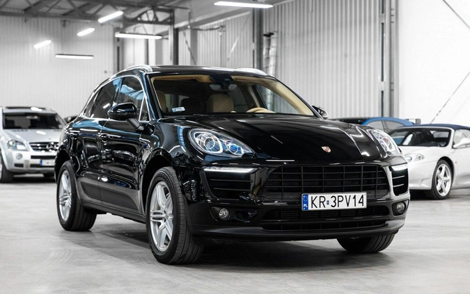 Porsche Macan cena 235000 przebieg: 51000, rok produkcji 2017 z Świeradów-Zdrój małe 781